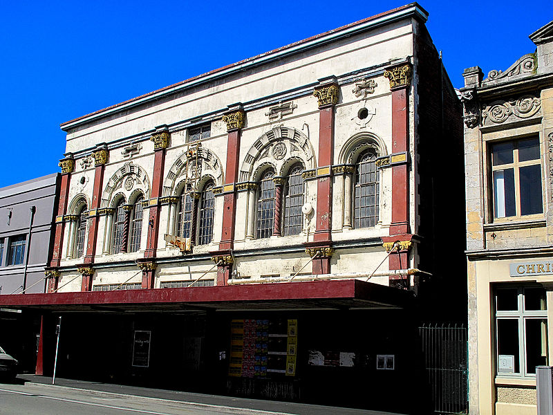 800px-odeon_theatre_in_tuam_street-_christchurch